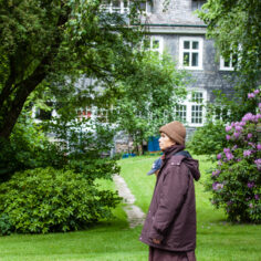 Enjoying a peaceful moment with Thich Nhat Hanh Peace is Every Step
