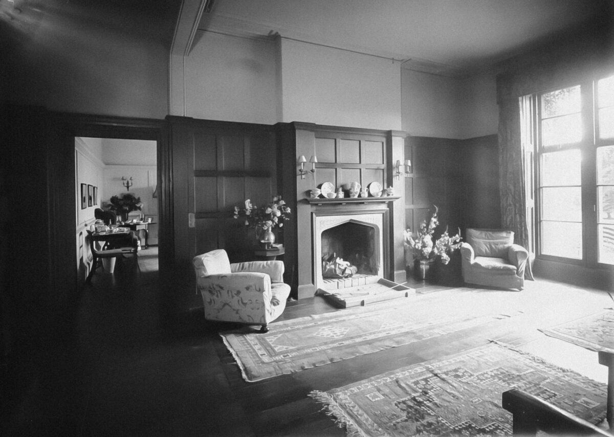 Mindful living room furniture arrangement showing essential pieces and spacious design for meditation and peaceful living.
