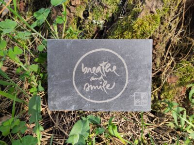 Breathe and Smile | Calligraphie de Thich Nhat Hanh sur Ardoise